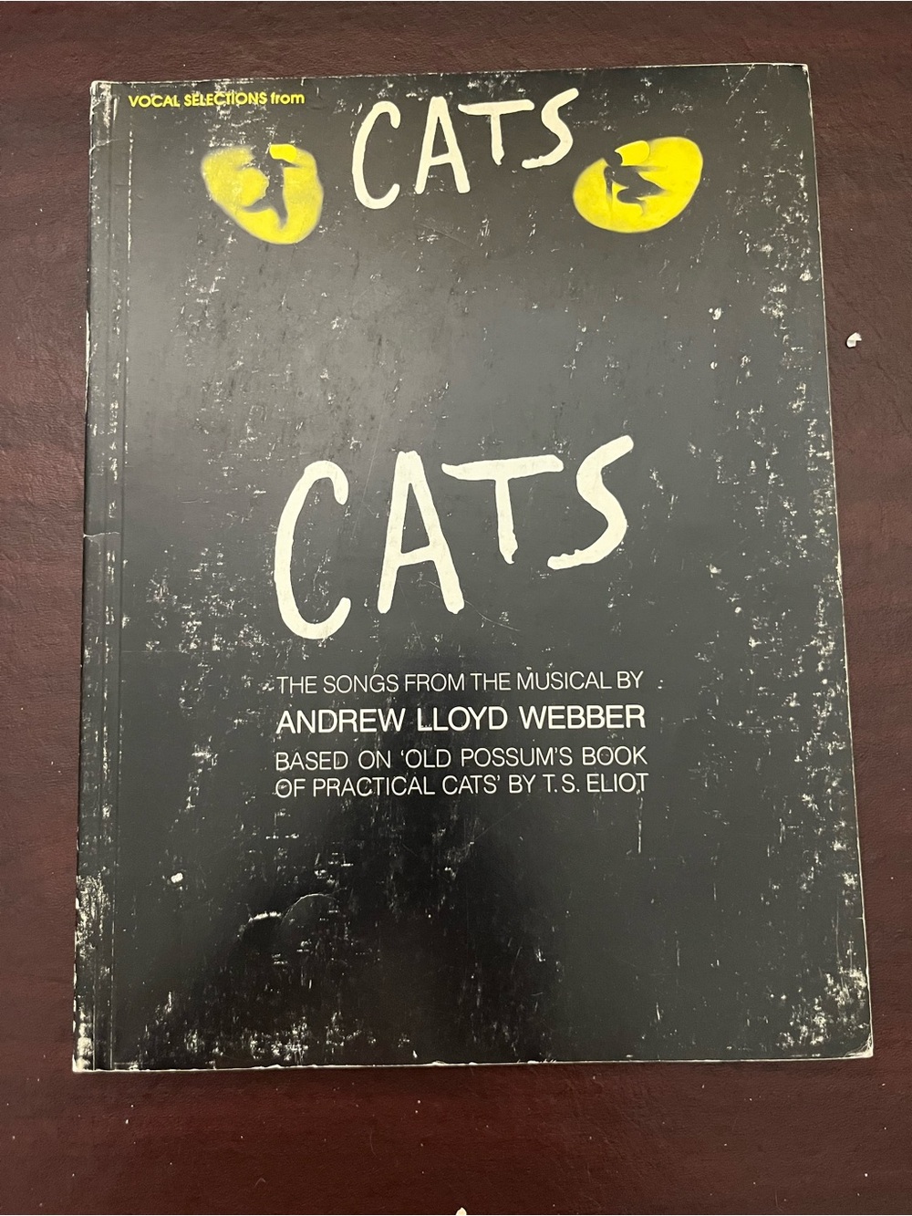 Cats Vocal Selections Songbook by Andrew Lloyd Webber - Black & Yellow